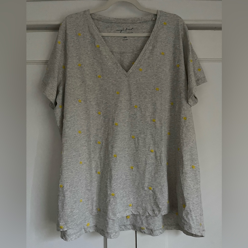 Evy’s Tree V-Neck Star Tee, 2X